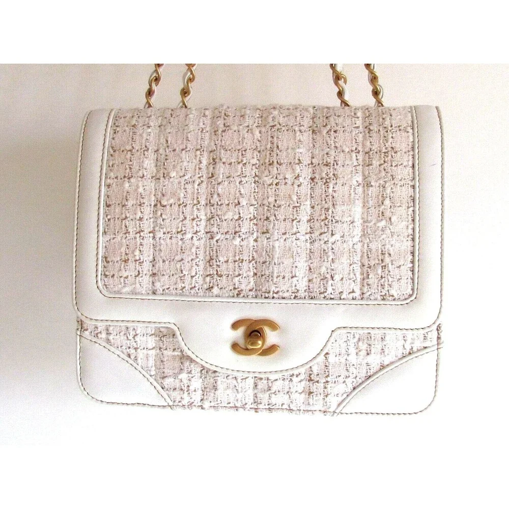 Women Designer Chanel Vintage Flap White Leather &Tweed Shoulder Bag